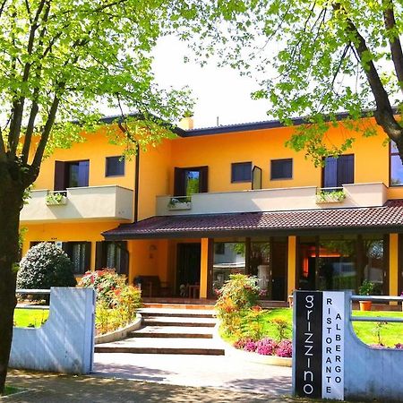 Hotel Grizzino Монтереале-Вальчеллина Экстерьер фото